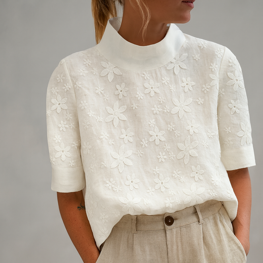 Lilja | Brodert bluse