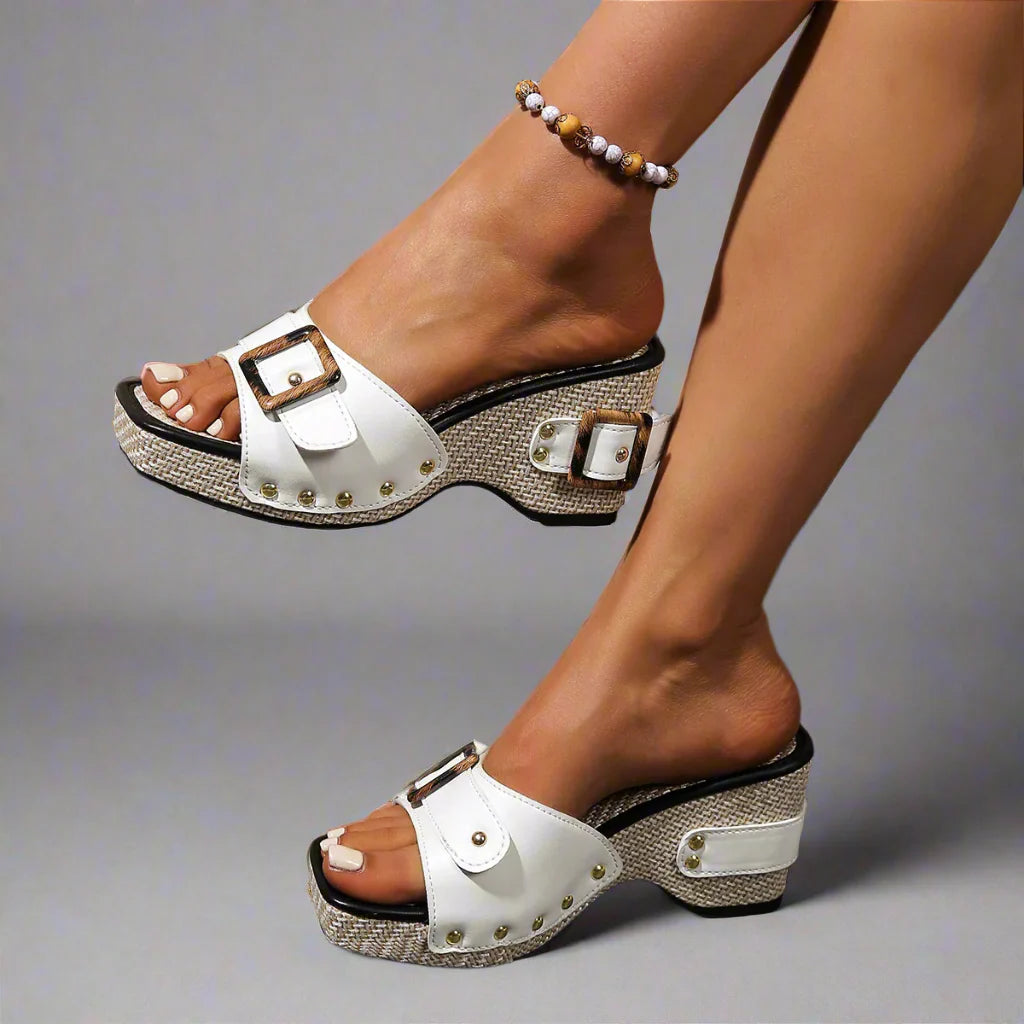 Reina | Spenne-sandaler