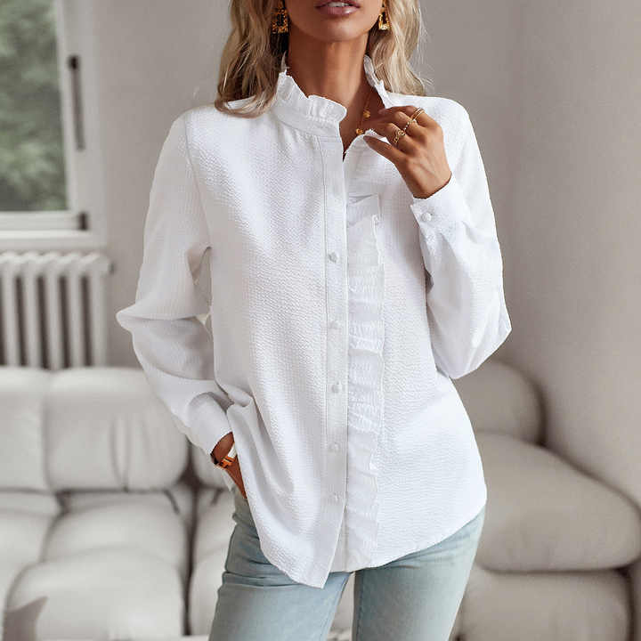Nana | Bluse med rysjer og knapper